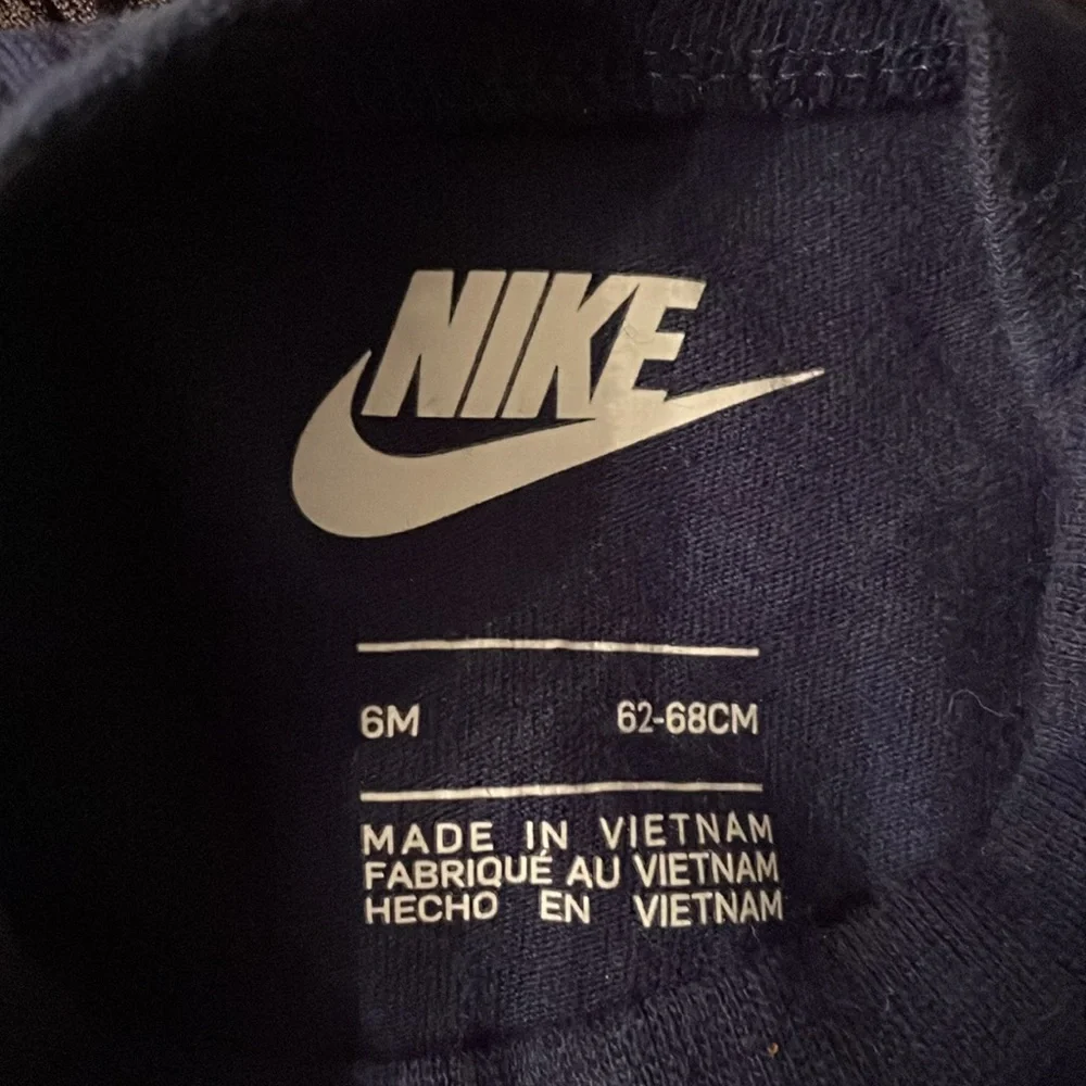 3 Nike Onesies - Picture 7 of 7